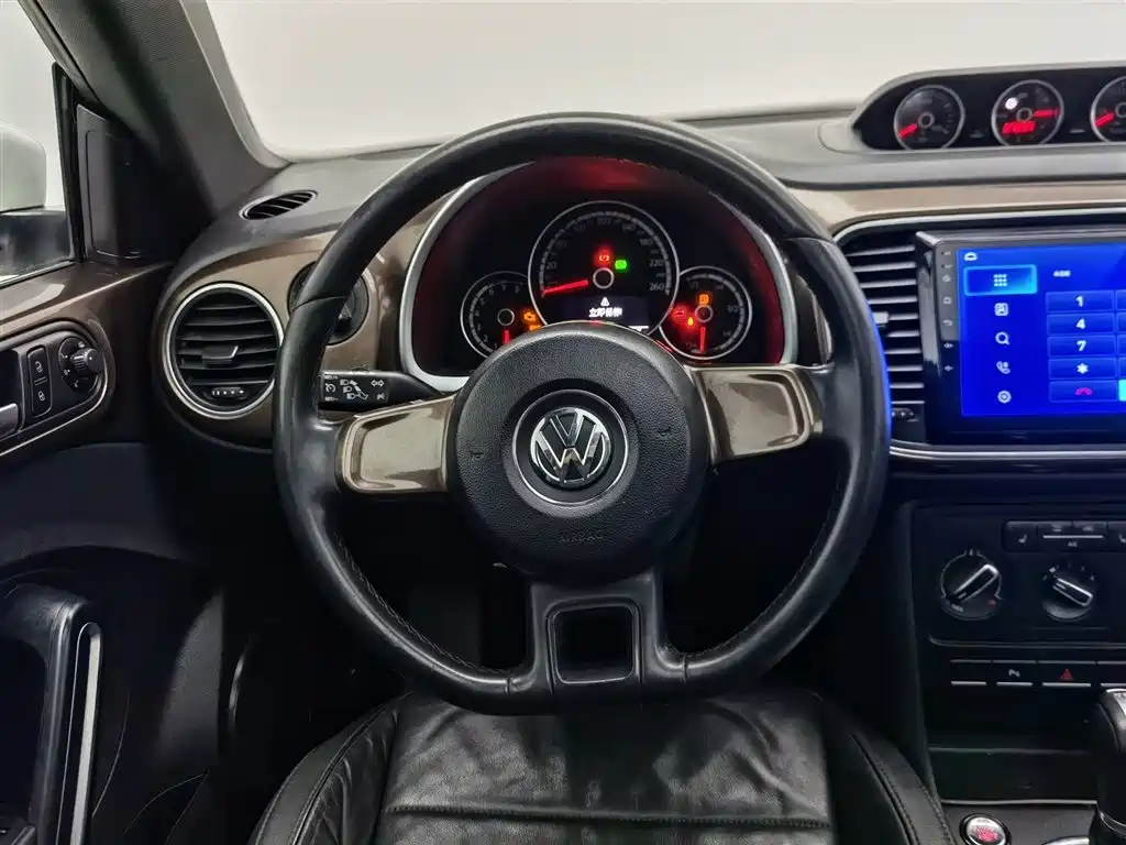 Volkswagen Beetle 2013 1.2TSI Comfort фото 11