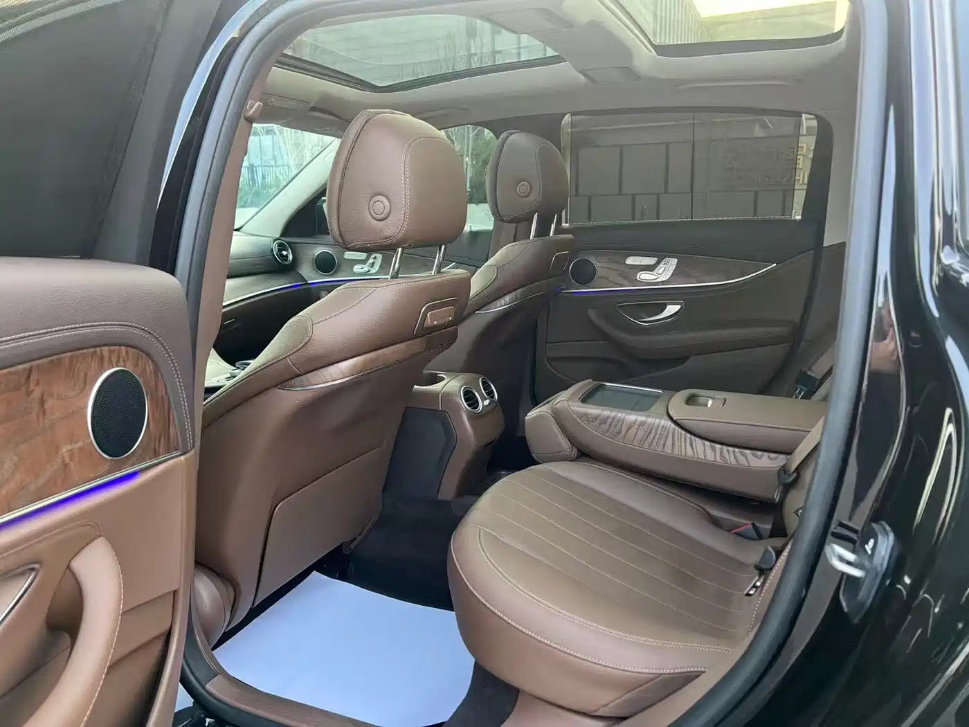 Mercedes-Benz E-Class 2018 Facelift E 300 L Luxury фото 7