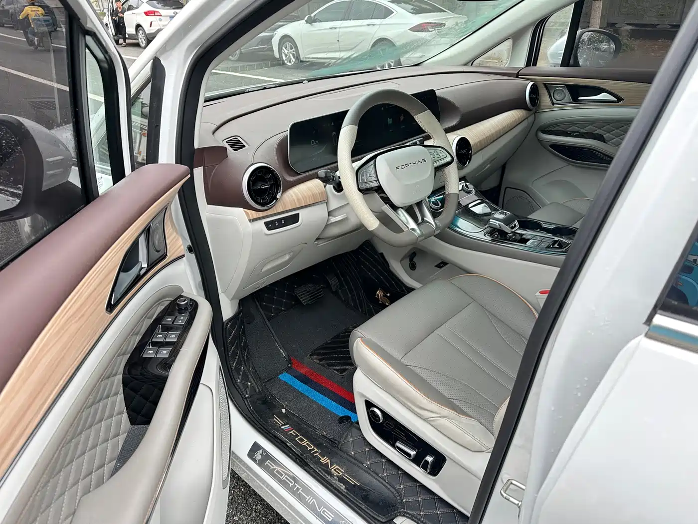 Dongfeng Fengxing Fengxing Yacht 2023 2022 1.5T DCT Moon Chaser Edition