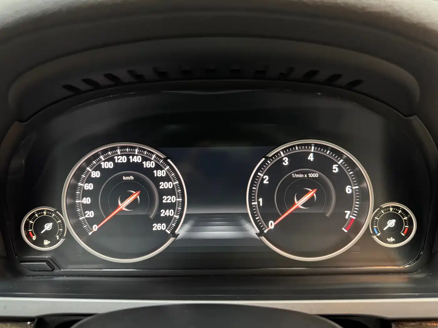 BMW 7 Series 2013 Model 730Li Leading фото 28