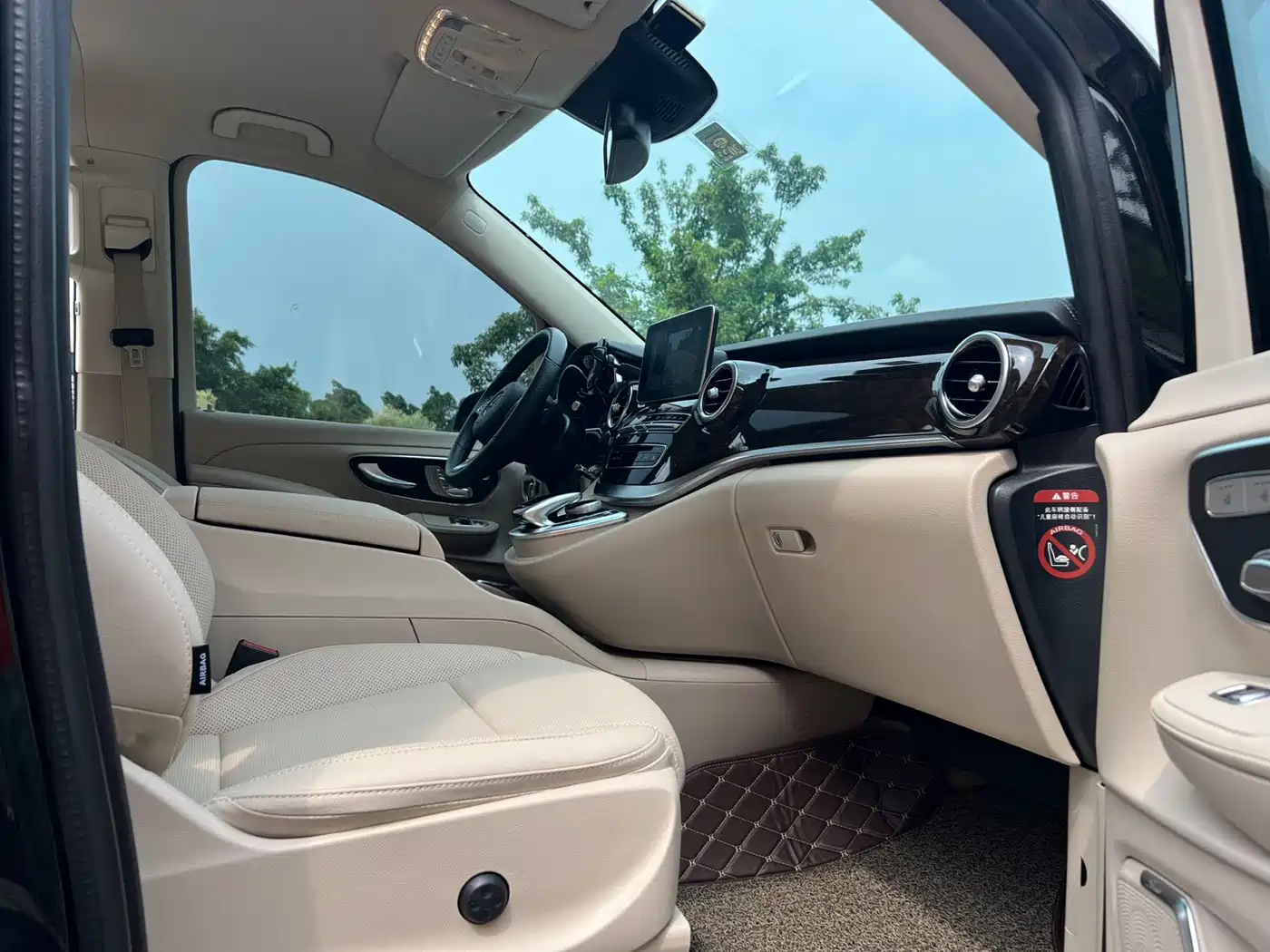 Mercedes-Benz V-Class 2018 V 260 Premium Edition China VI фото 13