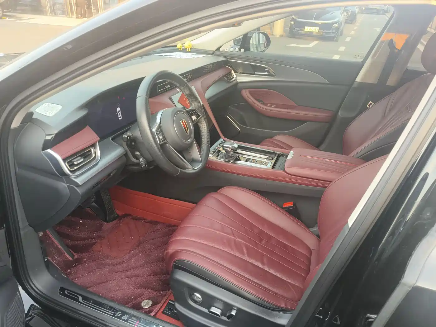 Hongqi H5 2024 2.0T Automatic Smart Connect Flag Smooth Edition фото 3