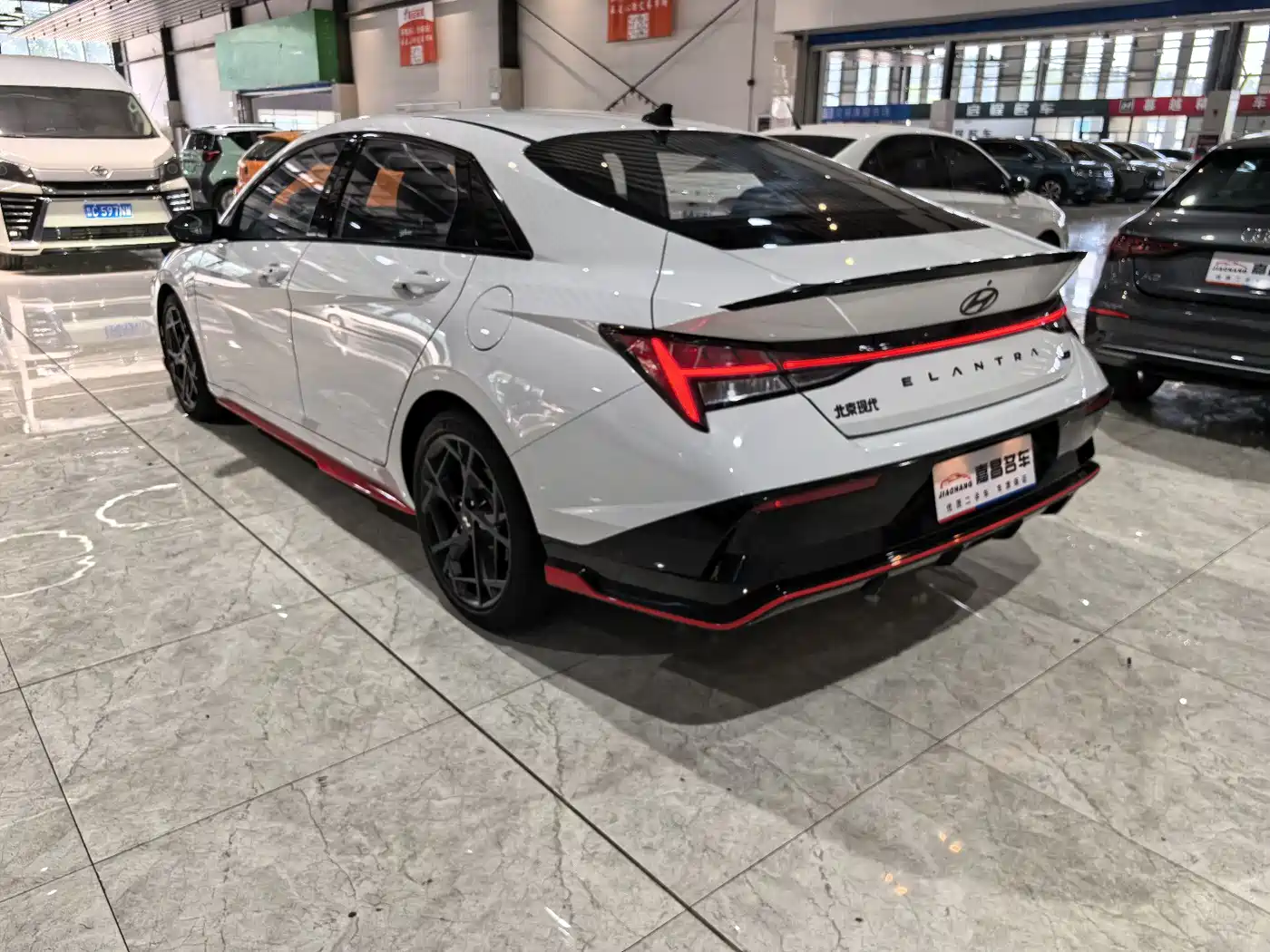 Hyundai Elantra 2023 240TGDi DCT N Line LUX Premium фото 17