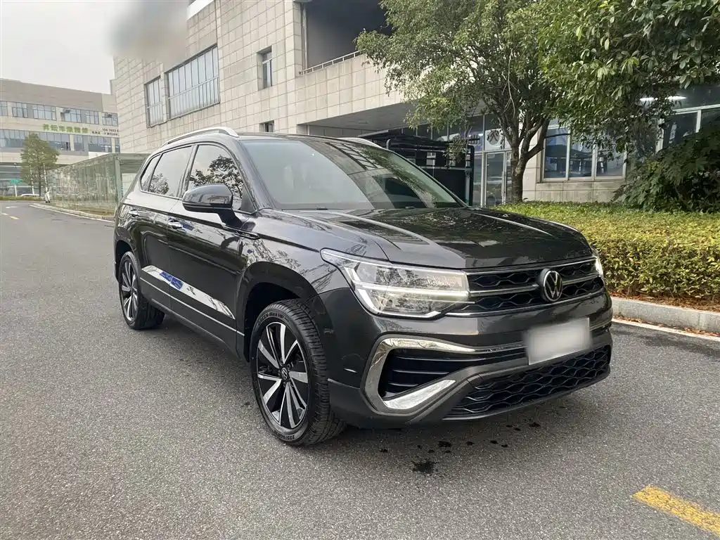 Volkswagen Tharu 2023 300TSI 2WD Bright Moon Edition фото 23
