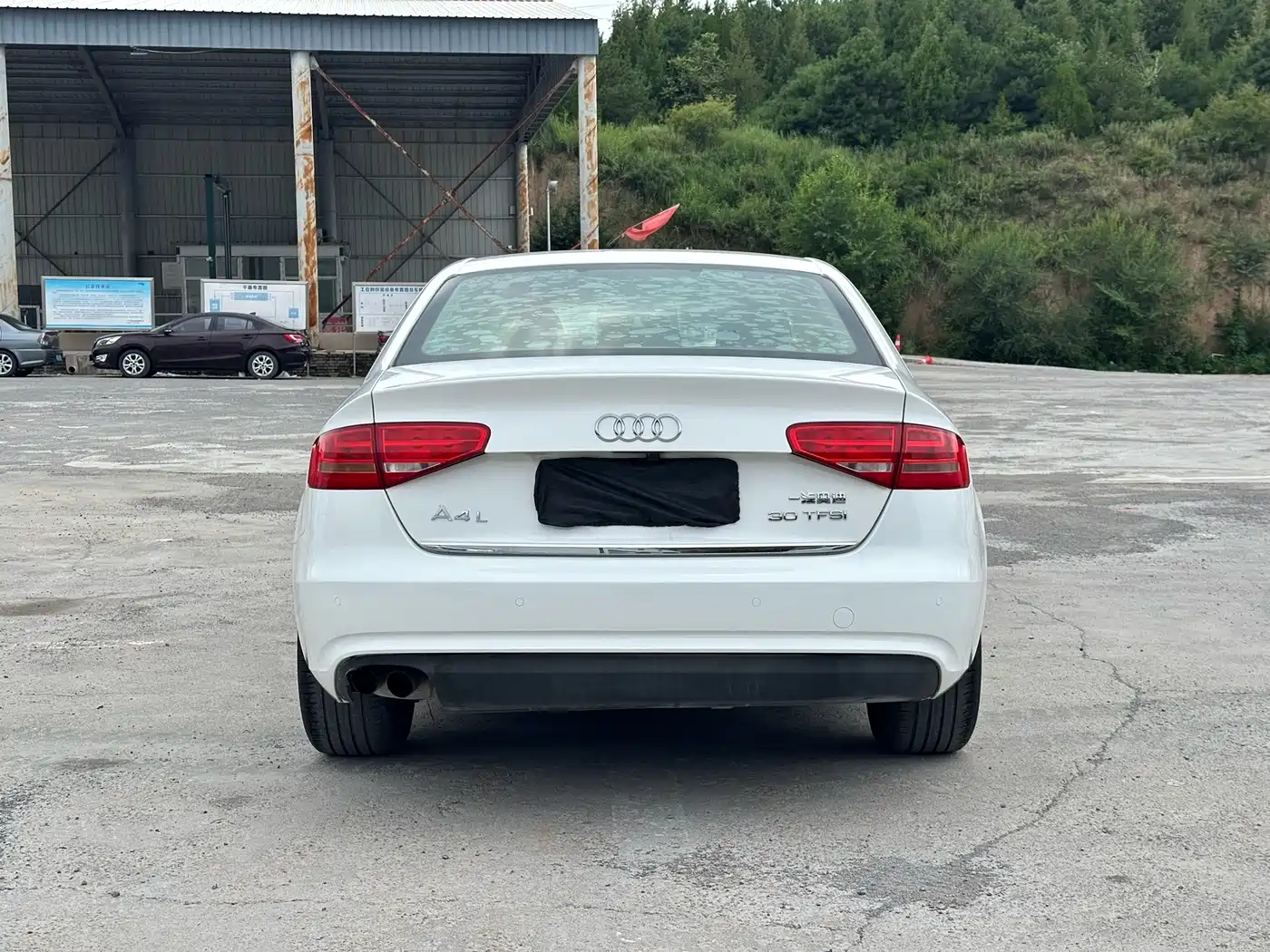 Photo 8 - Audi A4L