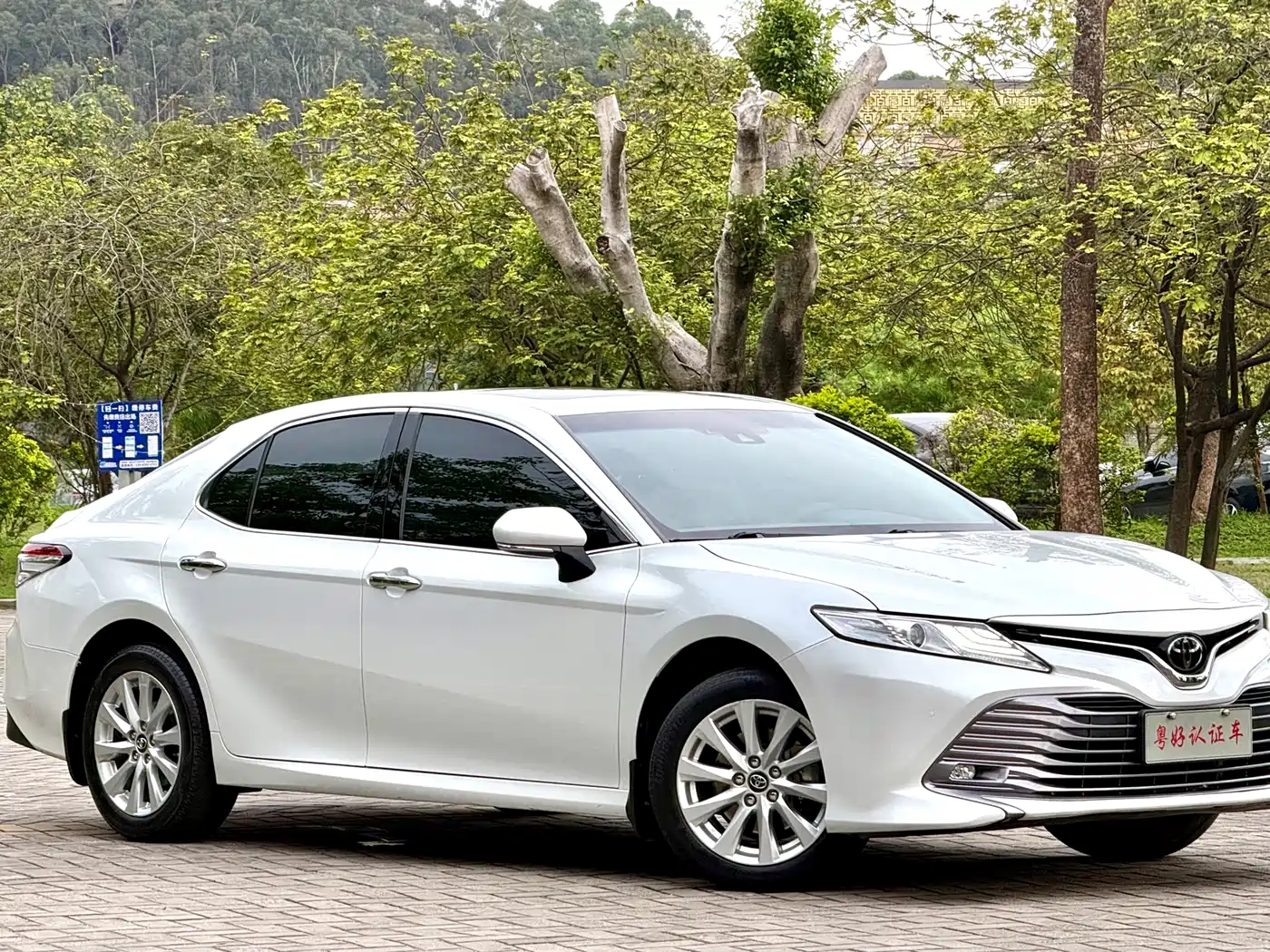 Toyota Camry 2019 Facelift 2.0G Luxury Edition фото 3