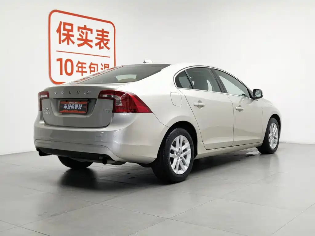 Фото 2 - Volvo S60