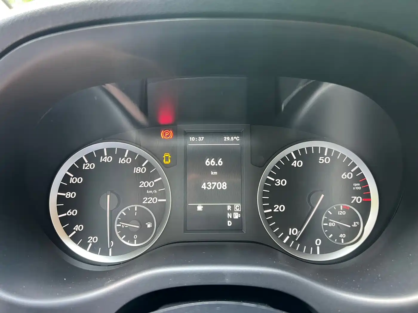 Mercedes-Benz Vito 2020 2.0T Business Edition (9-seater) фото 25
