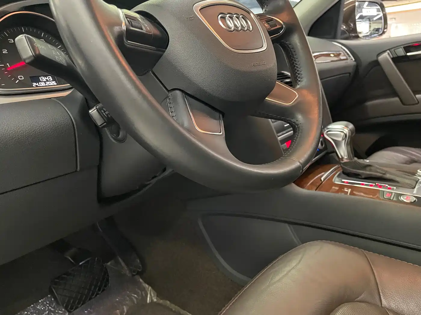 Фото 24 - Audi Q7