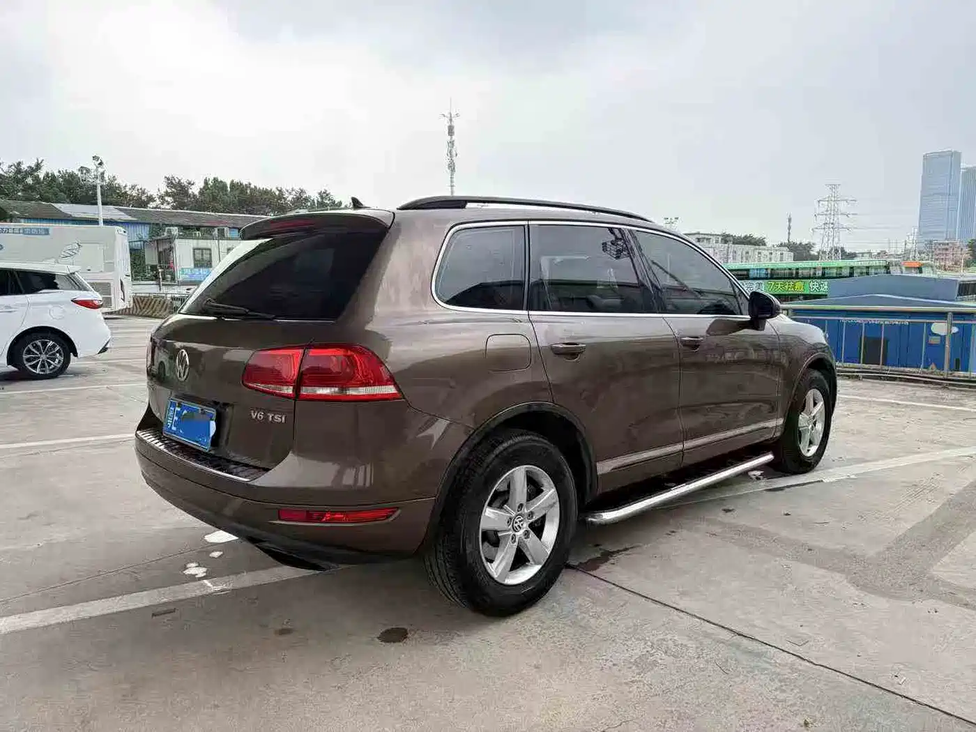 Volkswagen Touareg 2012 R-Line Luxury фото 6