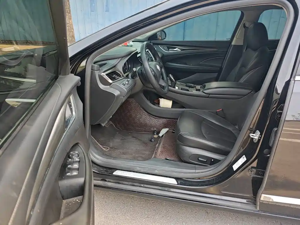 BUICK LACROSSE