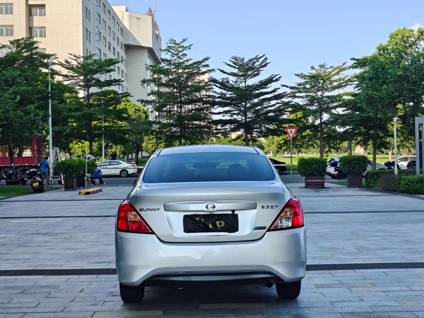 Nissan Sunny 2017 2015 1.5XE CVT Comfort
