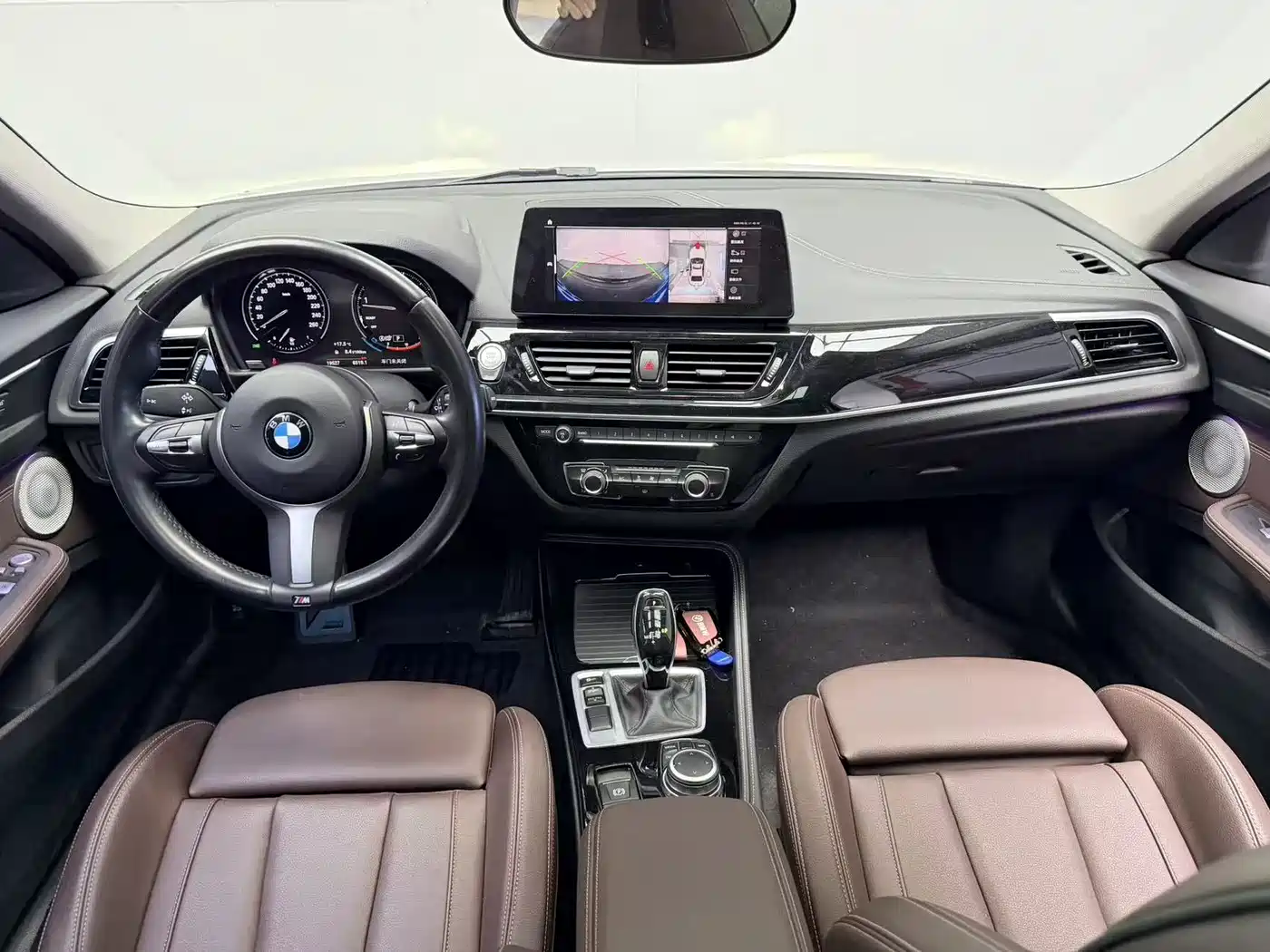 BMW 1 Series 2023 125i M Sport Shadow Edition фото 7