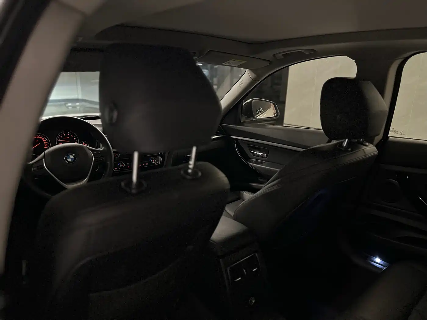 BMW 3 Series GT 2018 320i Fashion фото 17