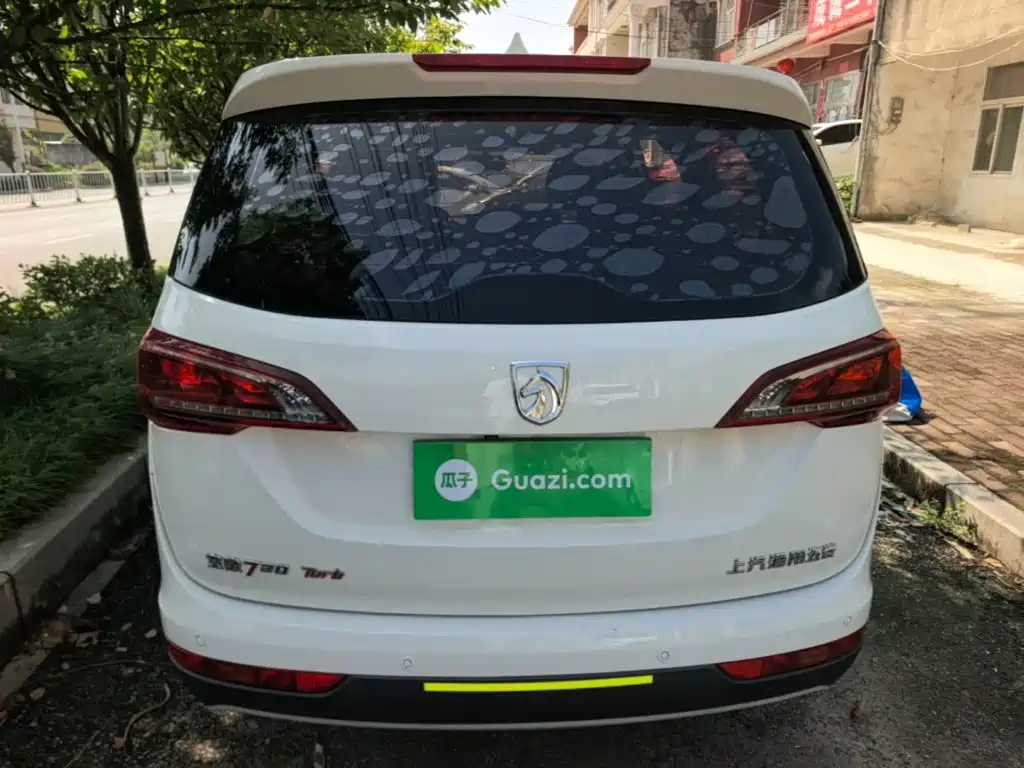 Baojun 730 2020 2019 1.5T Manual Fashion Edition 7-Seater China VI