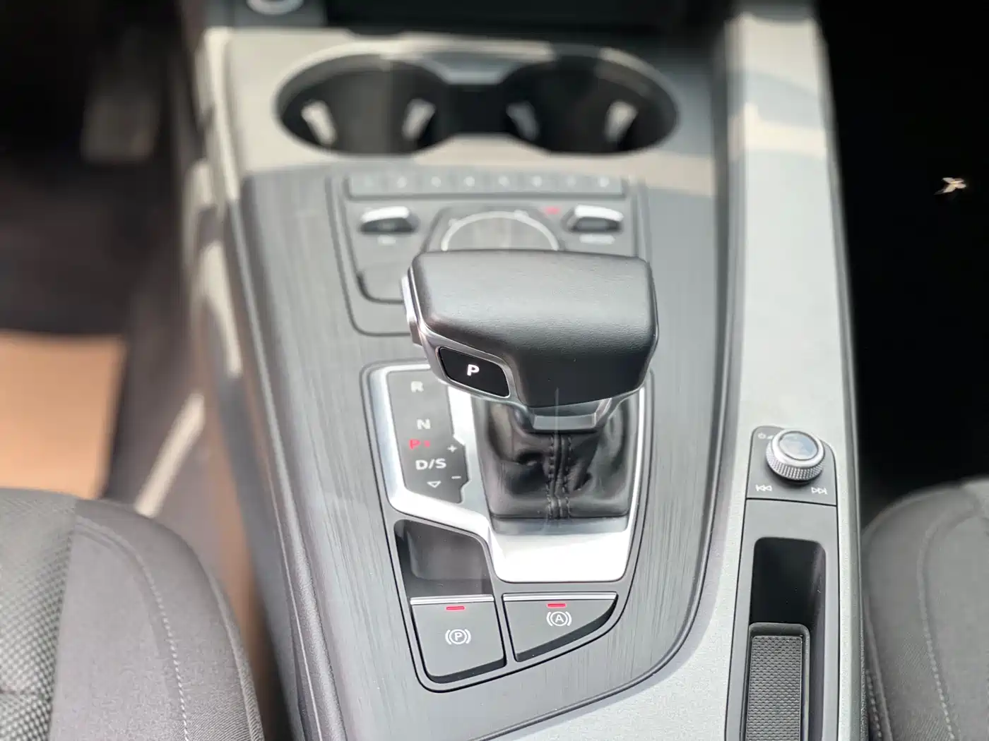 Audi A4L 2019 40 TFSI Progressive (China VI) фото 8