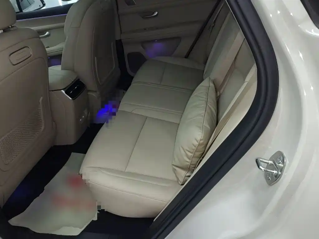 AITO Wenjie AITO M5 2025 Extended Range Ultra AWD фото 17