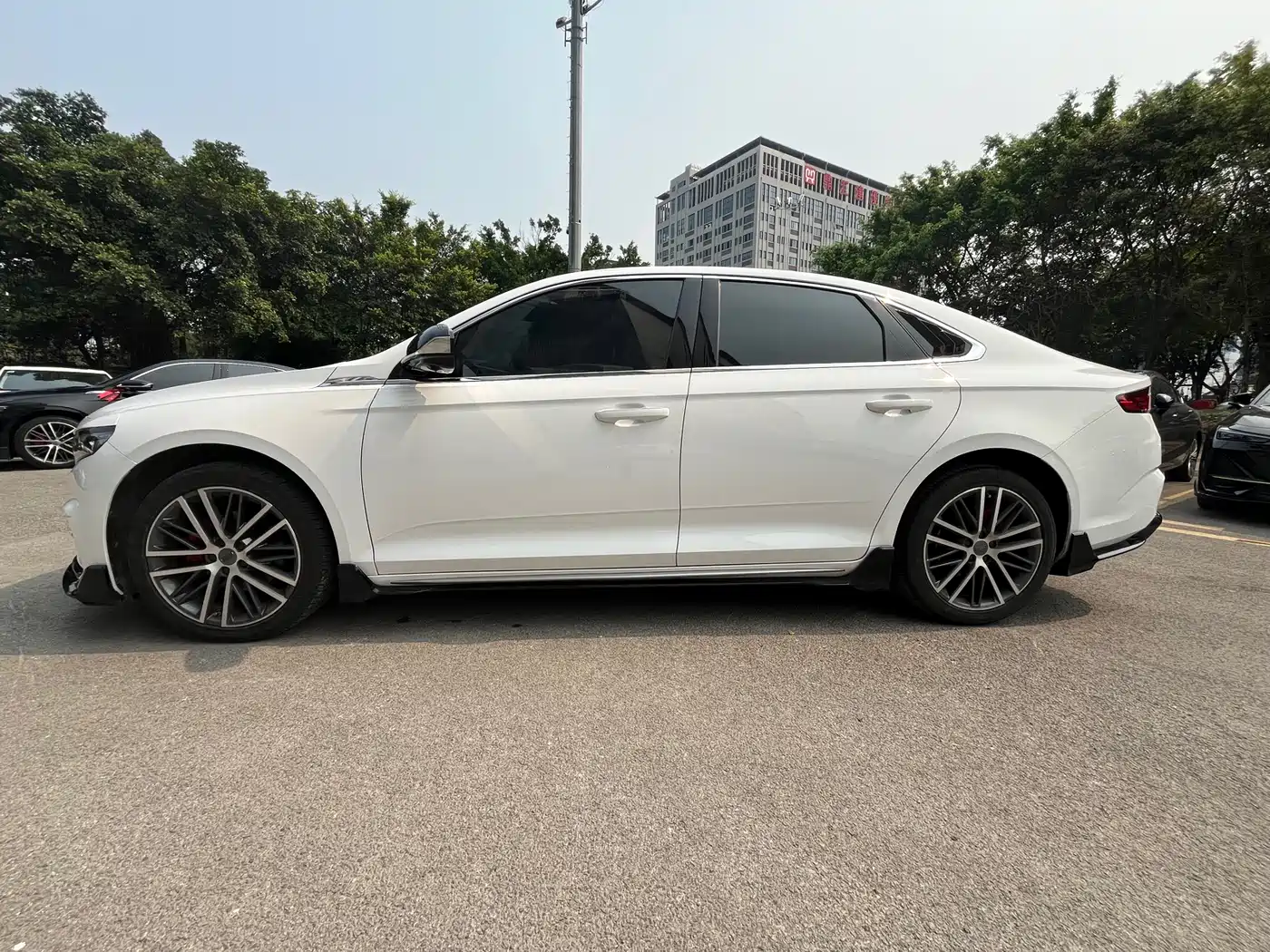 GEELY AUTOMOBILE XINGRUI