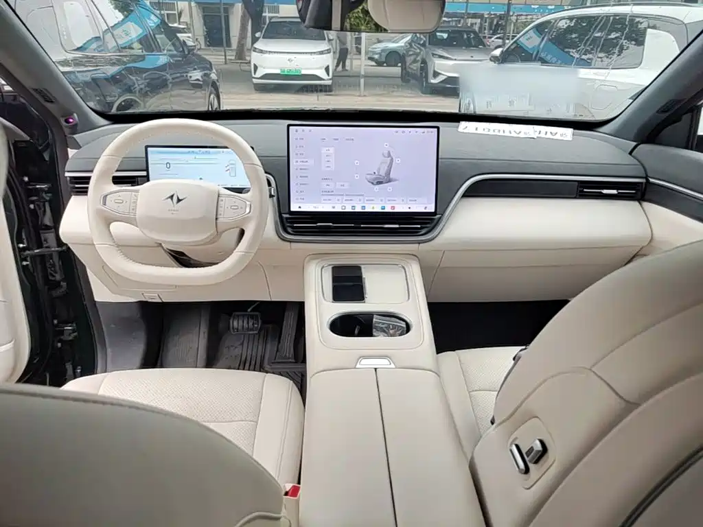 Photo 10 - Dongfeng Yipai eπ008