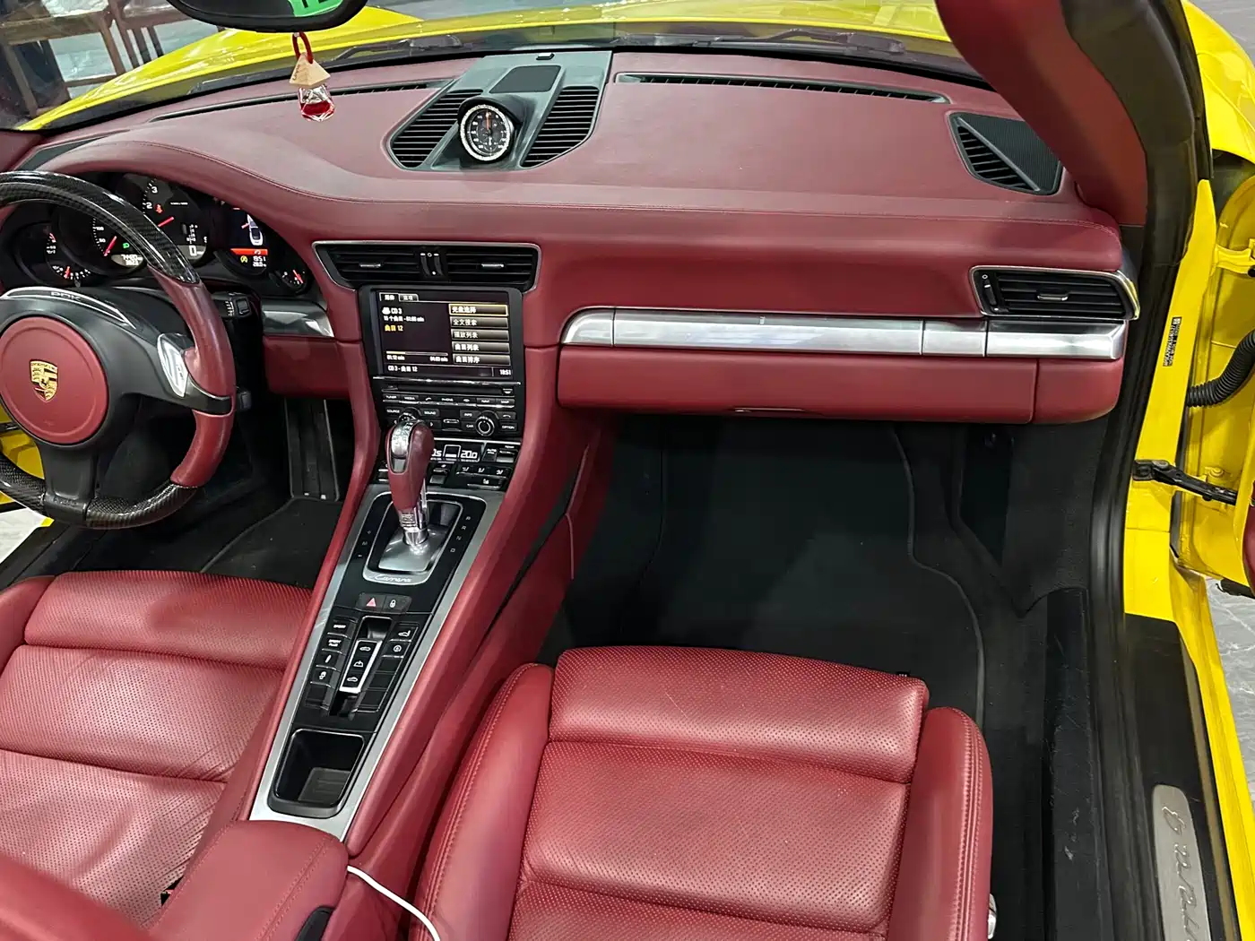 Porsche 911 2013 Carrera 4 Cabriolet 3.4L фото 8