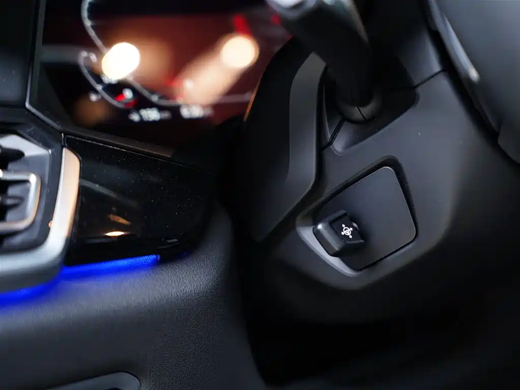 BMW X6 M 2022 X6 M фото 29