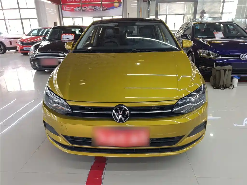 Volkswagen Polo 2021 Plus 1.5L Automatic Panorama Enjoyment Edition фото 19