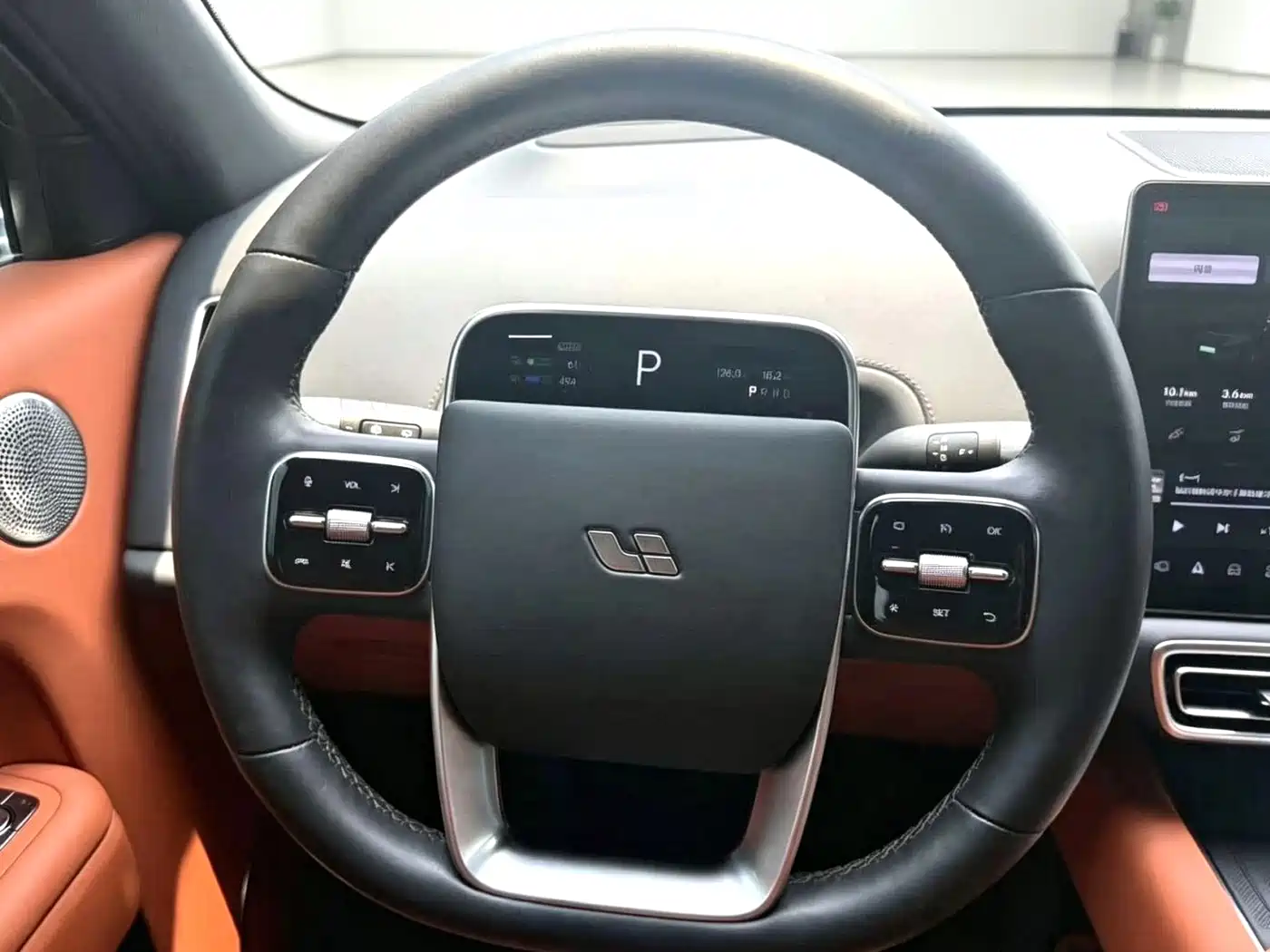 Li Auto Li Xiang L9 2024 Model Ultra фото 6