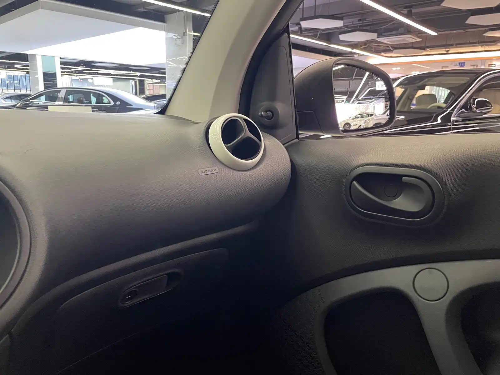 Фото 21 - smart fortwo