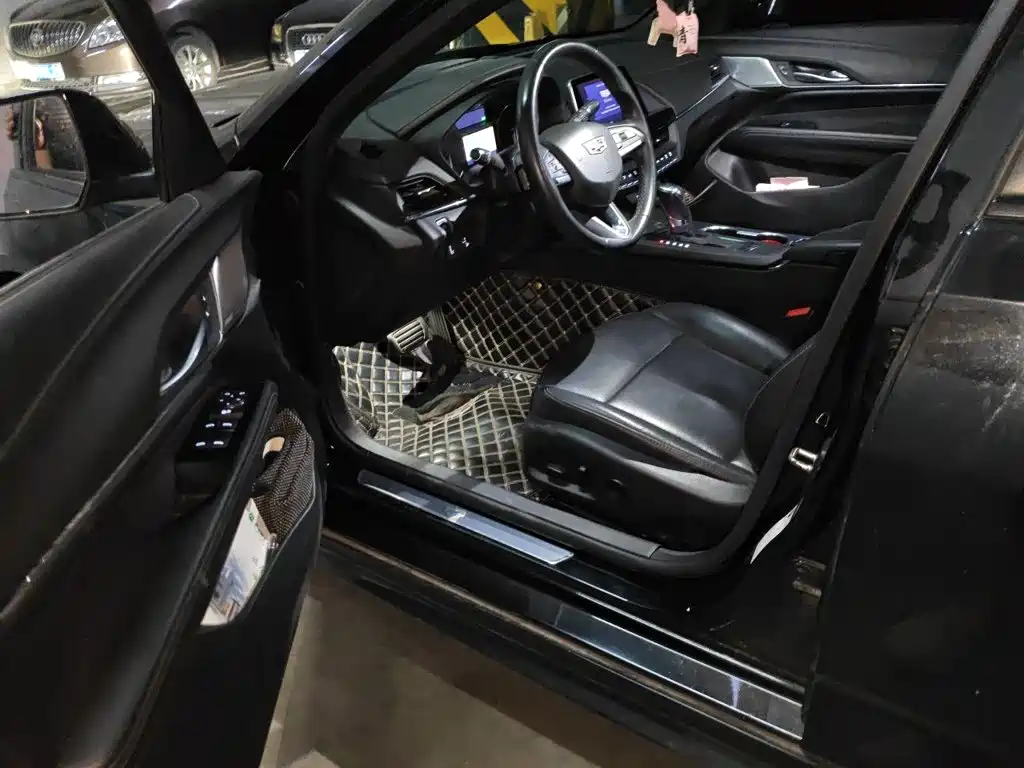 Cadillac CT4 2024 2023 25T Luxury Model