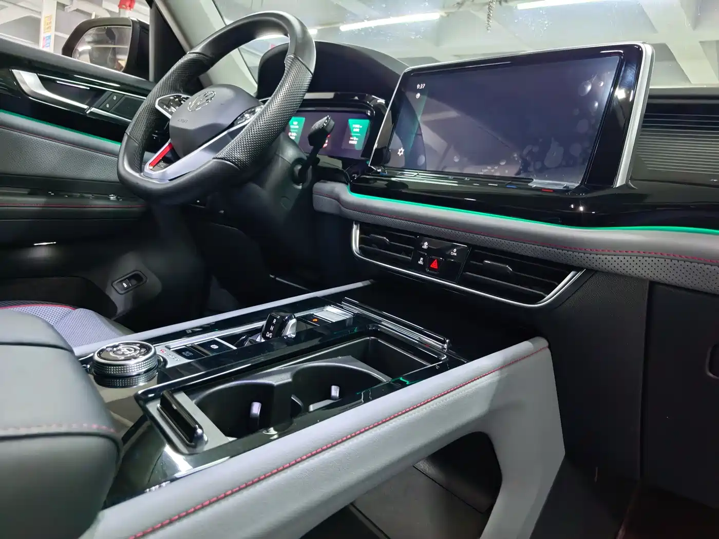 Volkswagen Teramont 2024 Touareg X 380TSI 4WD Dragon Glory Edition фото 32