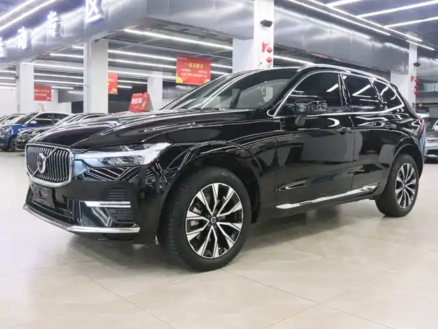 Volvo XC60 B5, Полный привод, Смарт Люкс