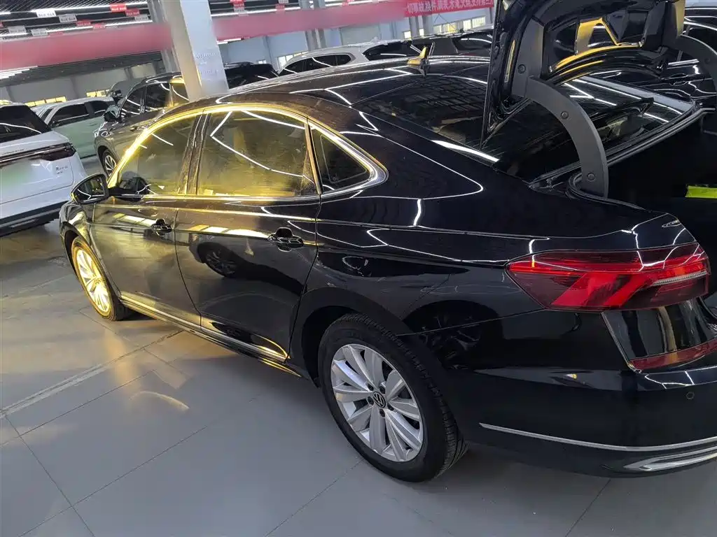 Volkswagen Passat 2021 Model 330TSI Elite Edition фото 5