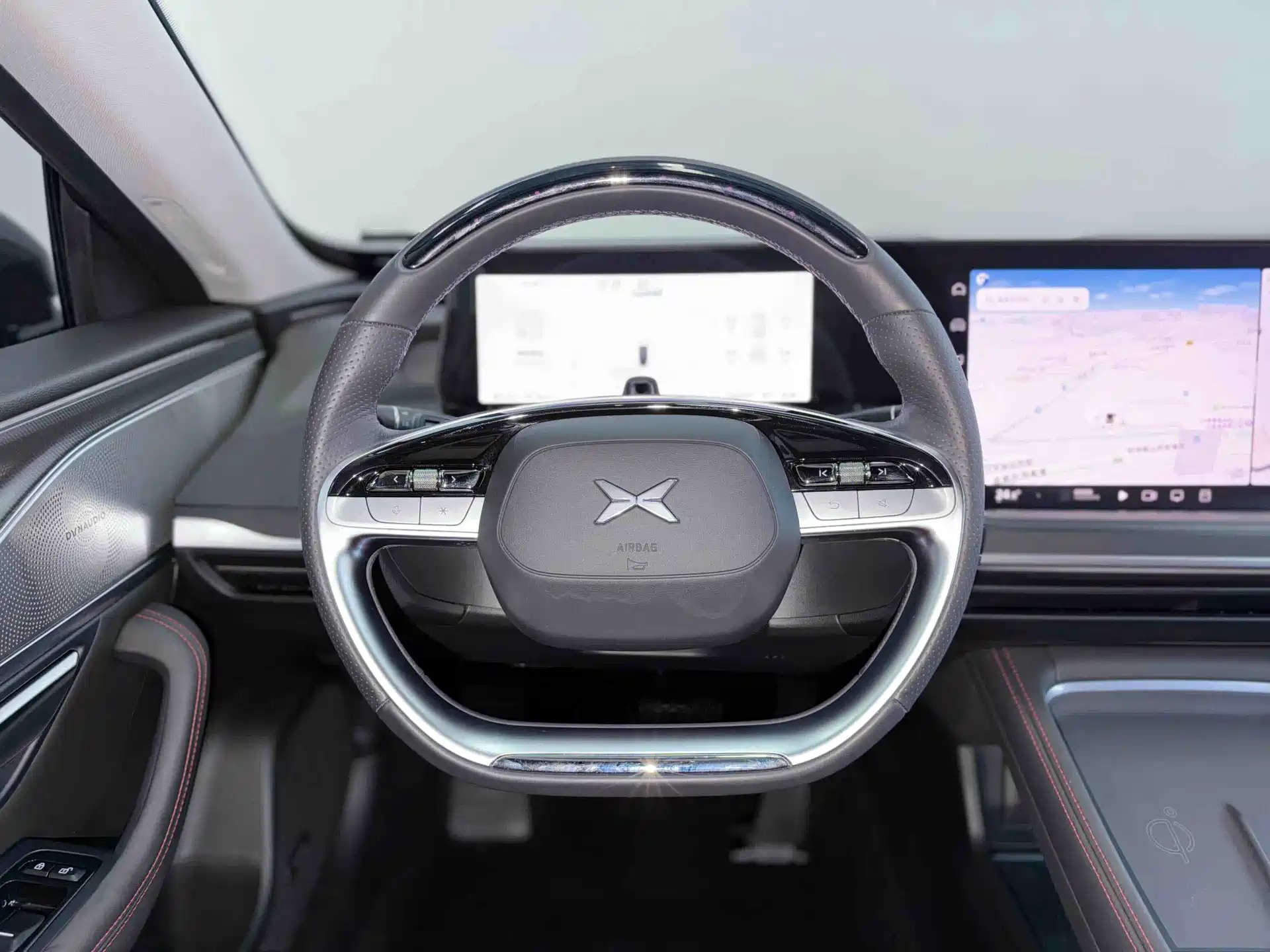 Фото 8 - XPeng P7