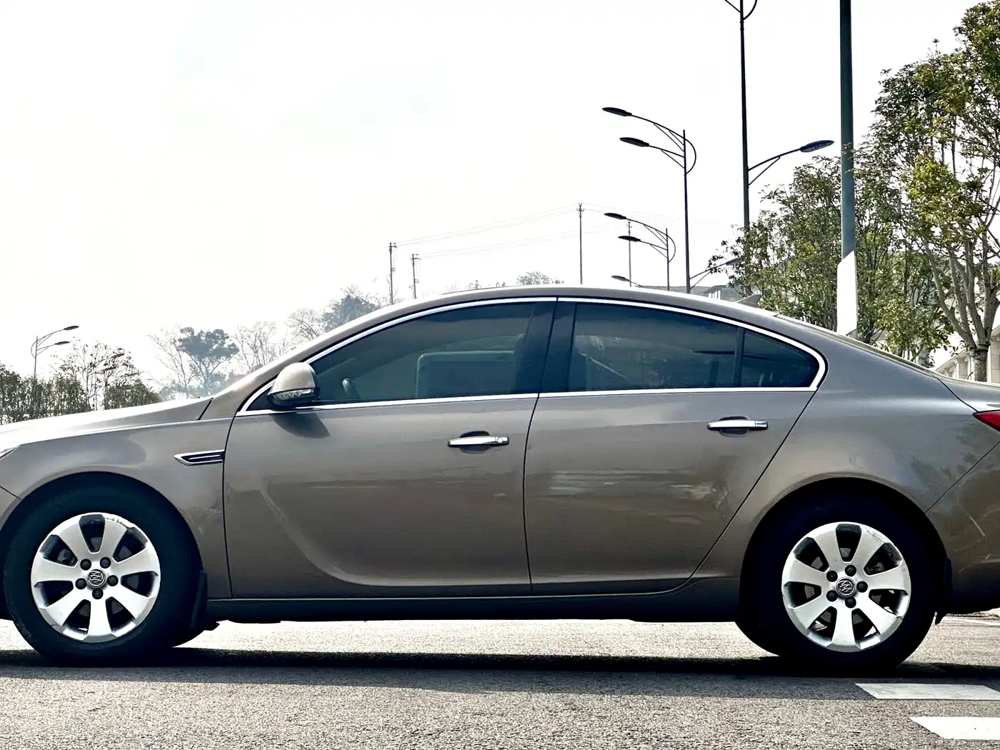 Buick Regal 2010 2.0L Expo Edition фото 7