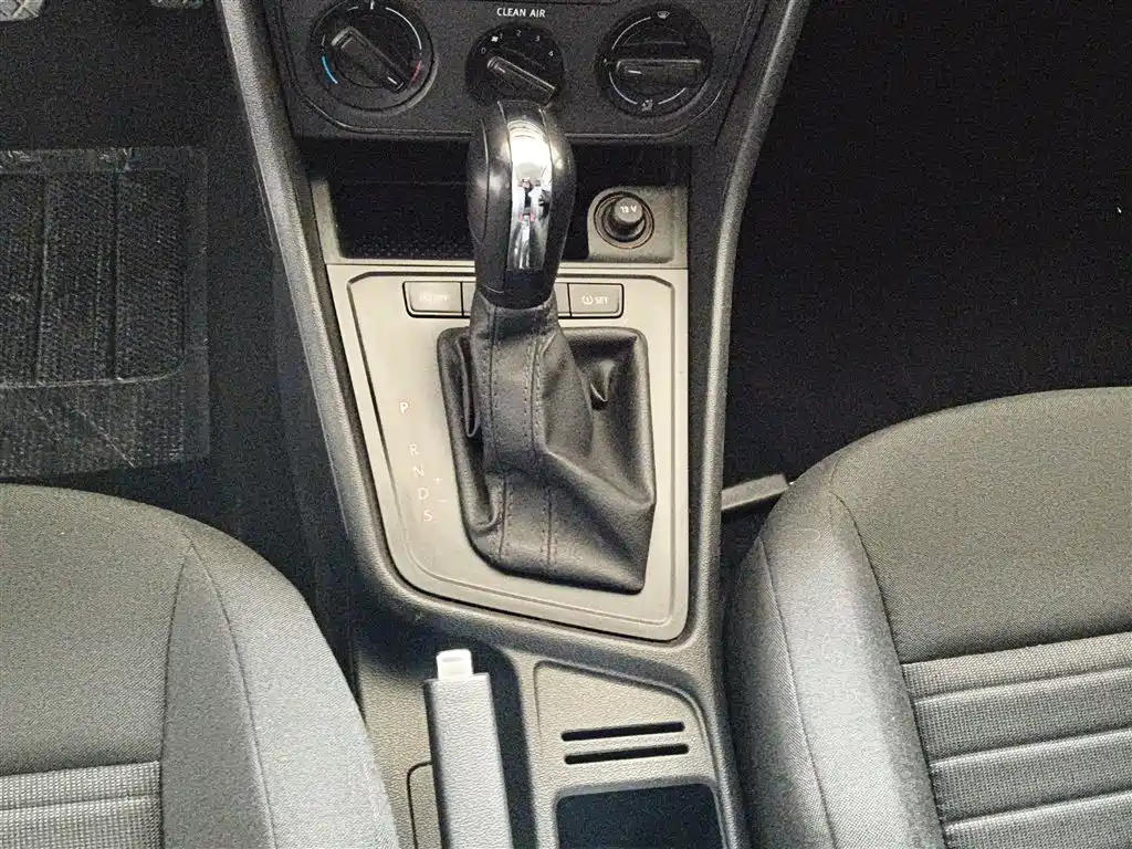 Volkswagen Lavida 2019 Lavida Start 1.5L Auto Trend (China VI) фото 14