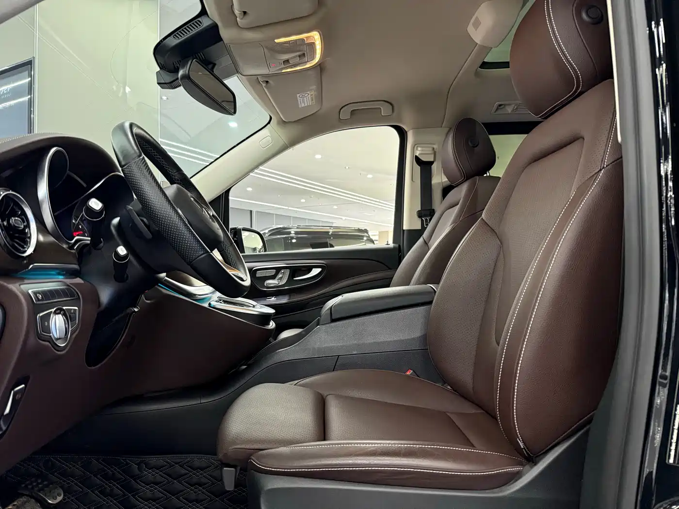 MERCEDES-BENZ V CLASS