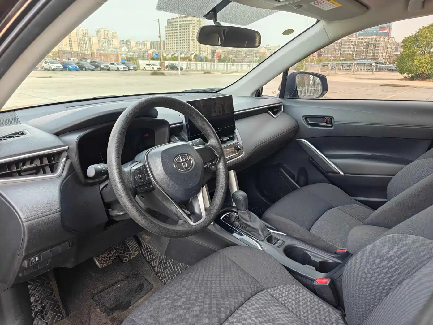 Toyota Frontlander 2022 2.0L CVT Elite фото 30