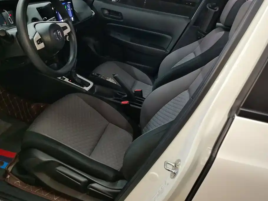 Фото 9 - Honda Fit