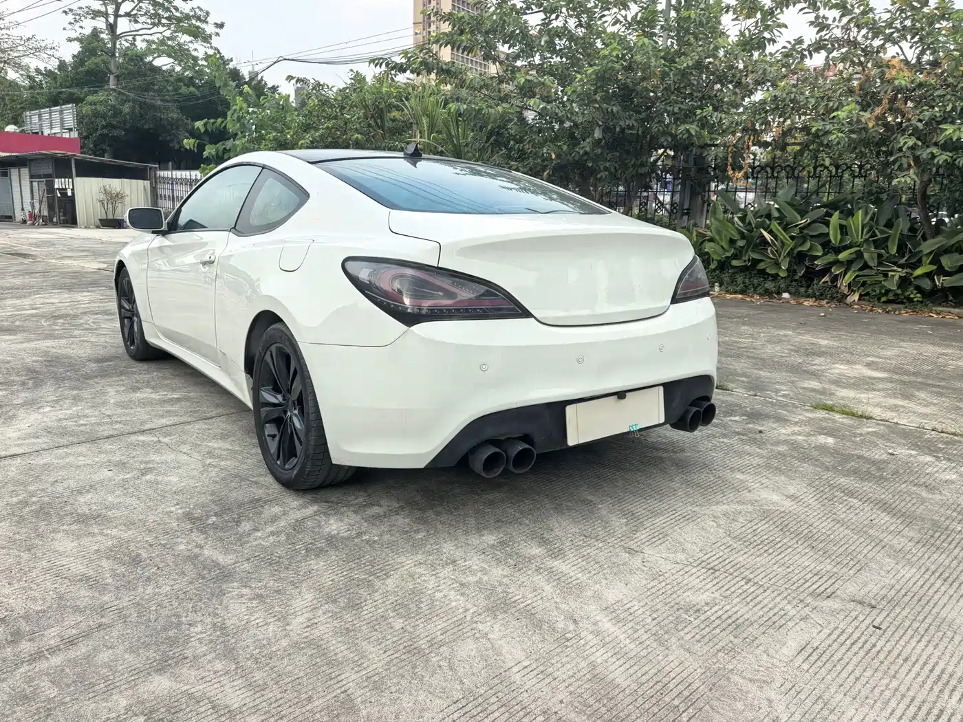Hyundai Genesis Coupe 2009 Model 2.0T Automatic Luxury Edition фото 9