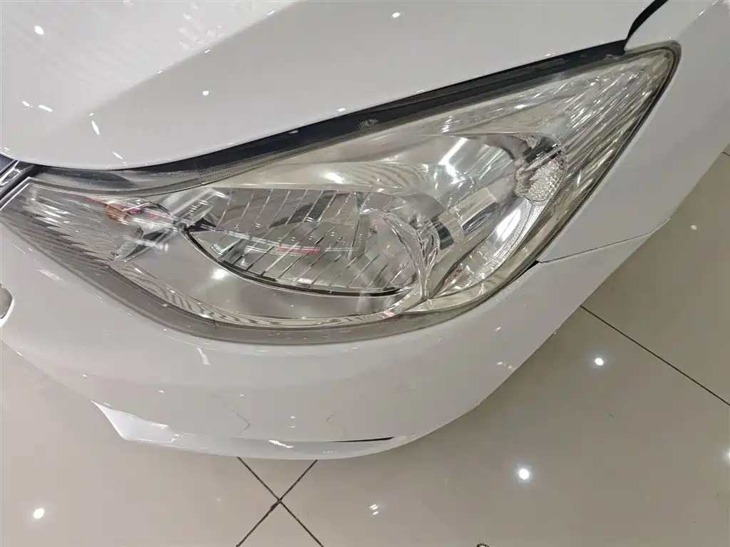 Chevrolet Sail 2015 Sail 3 1.3L AMT Ideal Edition фото 15