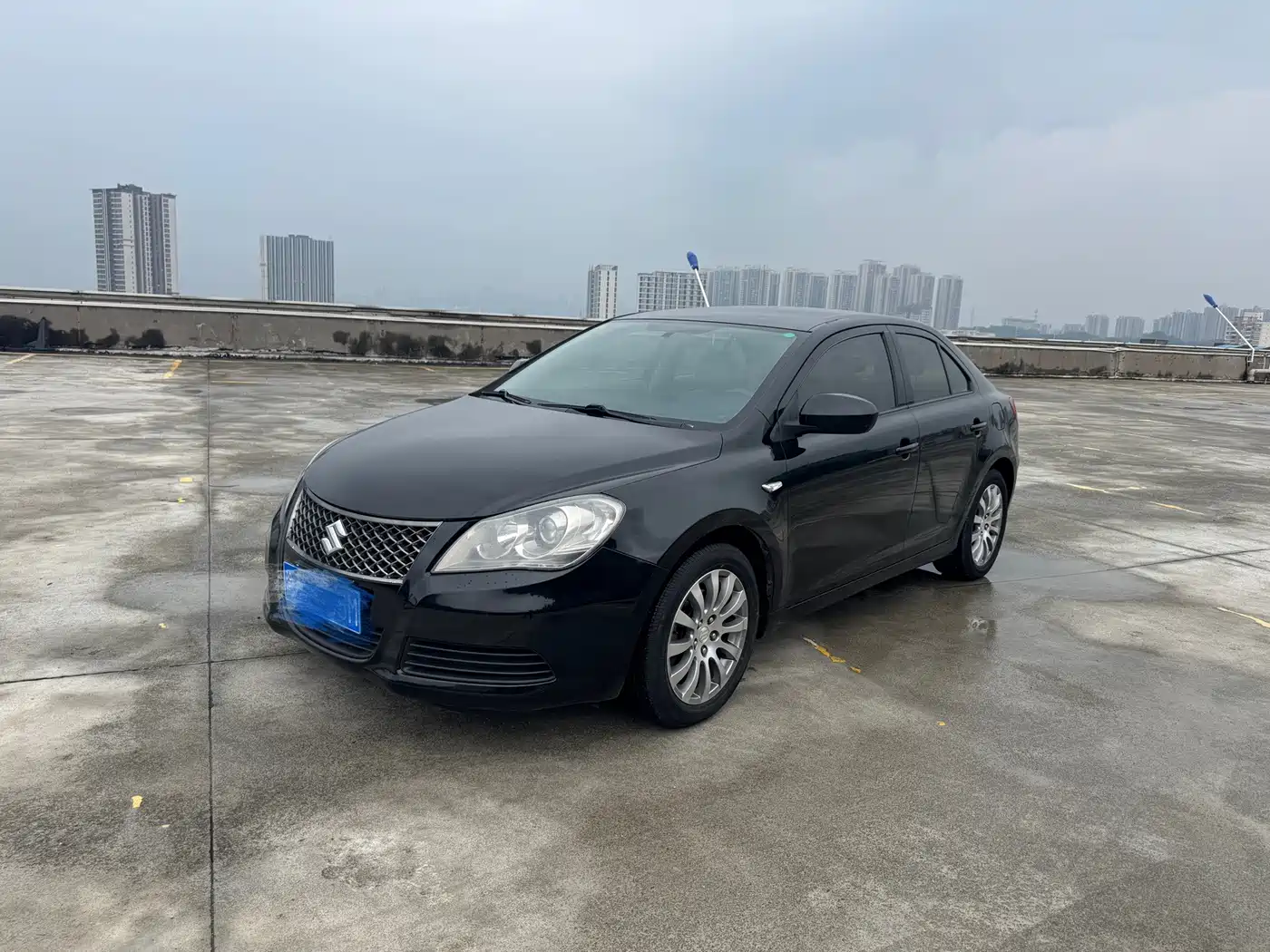 Suzuki Kizashi 2013 2011 2.4L 2WD CVT Standard Edition
