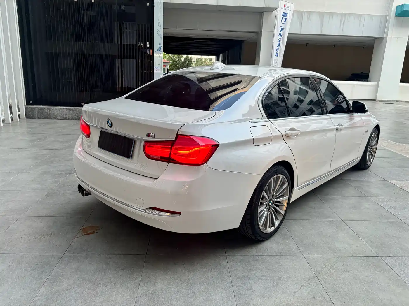 BMW 3 Series 2018 320Li Leading Luxury Package фото 10