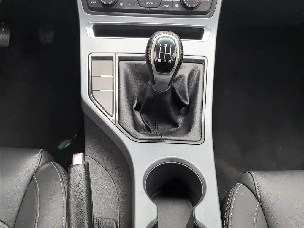 GEELY AUTOMOBILE EMGRAND