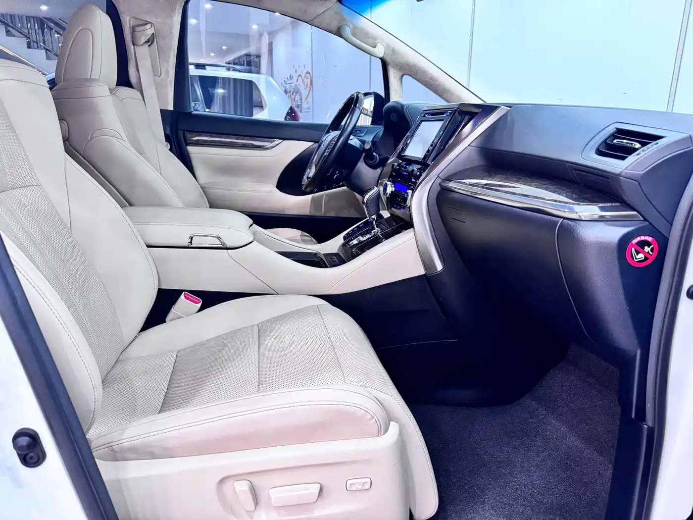Toyota Alphard 2018 Facelift 3.5L Premium Edition фото 13