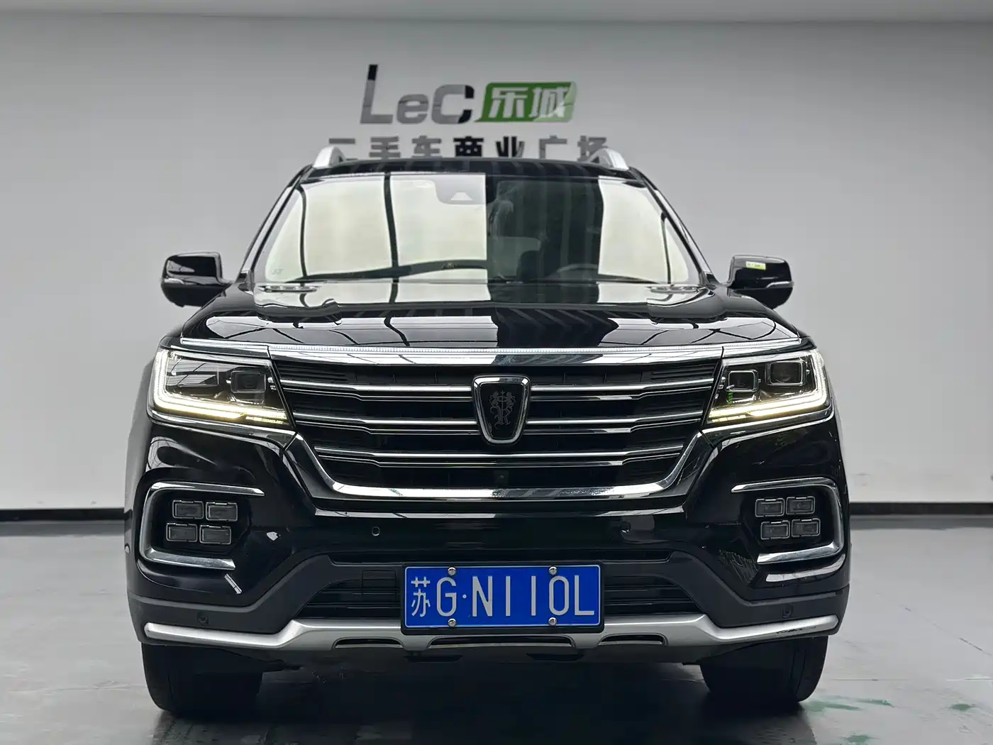 Roewe RX8 2018 2018 30T Internet-connected 2WD Ultimate Edition