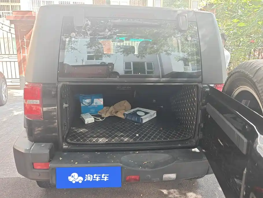 BAIC ORV Beijing Offroad BJ40 2016 2016 Model 40L 2.3T Automatic 4WD Exclusive