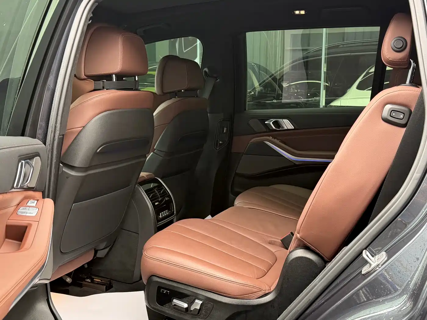 BMW X7 2020 xDrive40i Leading Luxury Package фото 10