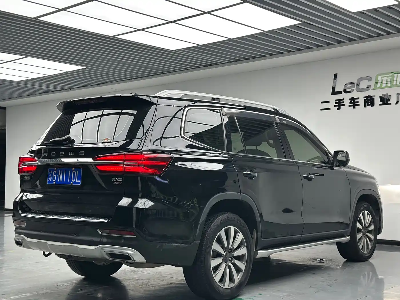 Roewe RX8 2018 2018 30T Internet-connected 2WD Ultimate Edition