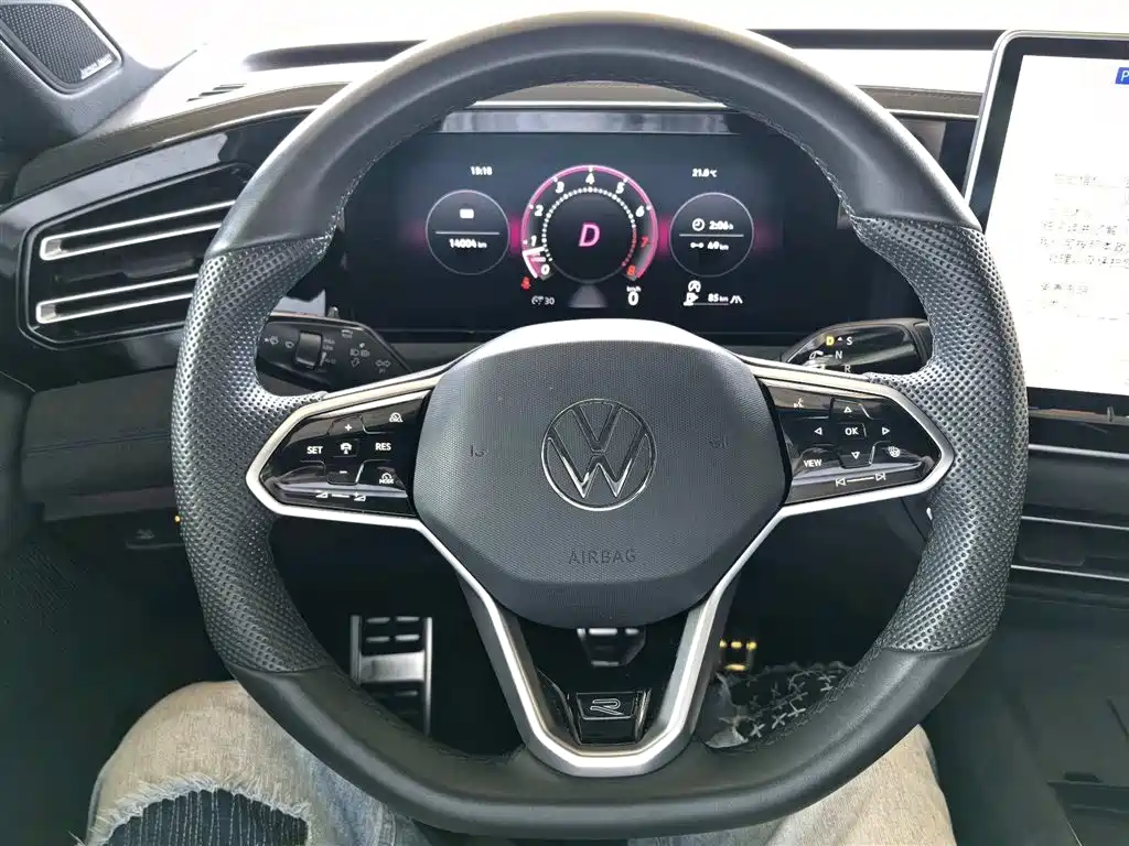 Volkswagen Tiguan L 2024 PRO 380TSI 4WD R-Line Premium Edition фото 13