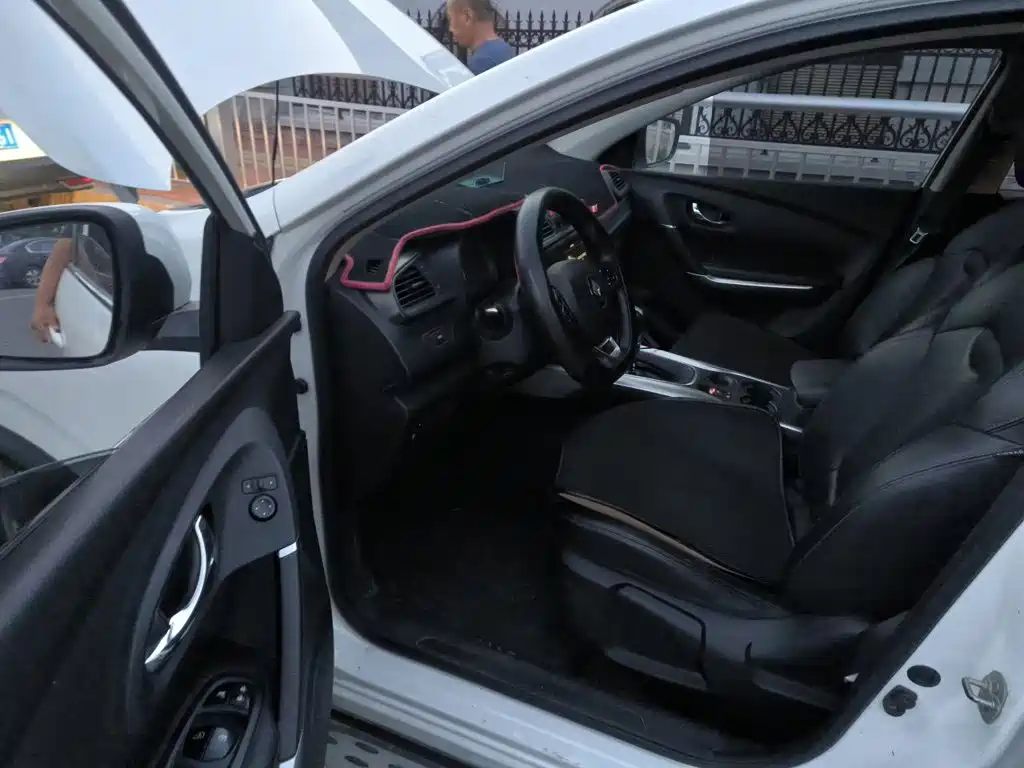 Renault Kadjar 2018 2017 2.0L 2WD Leading Edition